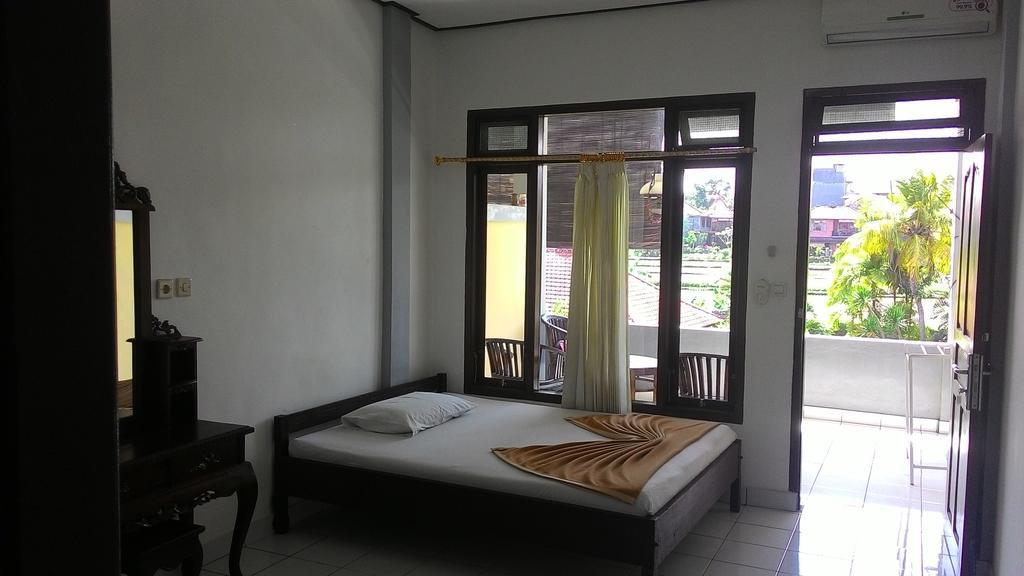 Raditia Homestay ウブド 部屋 写真